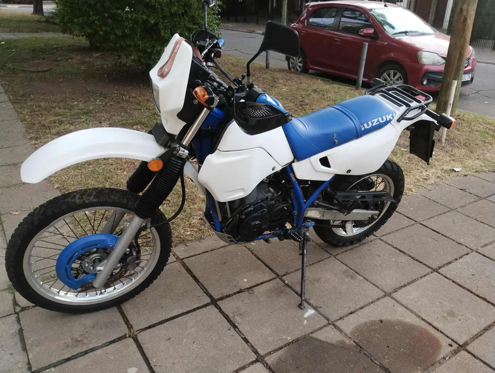 Suzuki DR650 · Mantenimiento preventivo completo