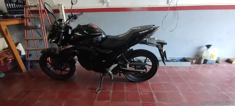 Suzuki Gixxer 150 · Cambio de aceite, pastillas y transmisión